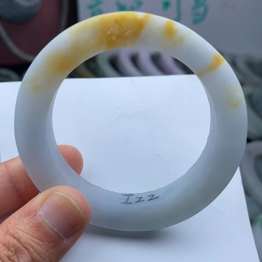 定制翡翠圆条未镶嵌