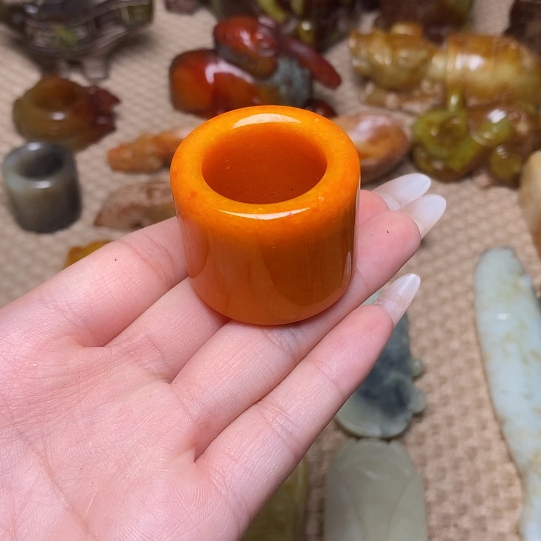 未镶嵌蛇纹石玉颈饰