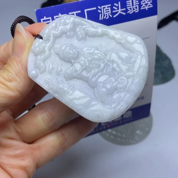 翡翠挂件未镶嵌翡翠