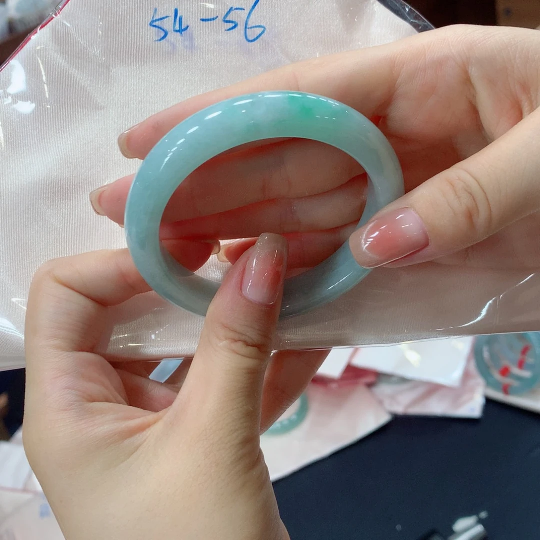 未镶嵌手镯翡翠买断