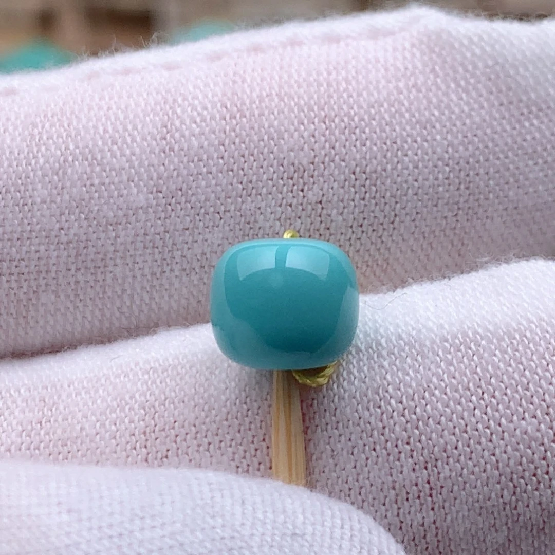 绿松石未镶嵌珠宝奇石8.2