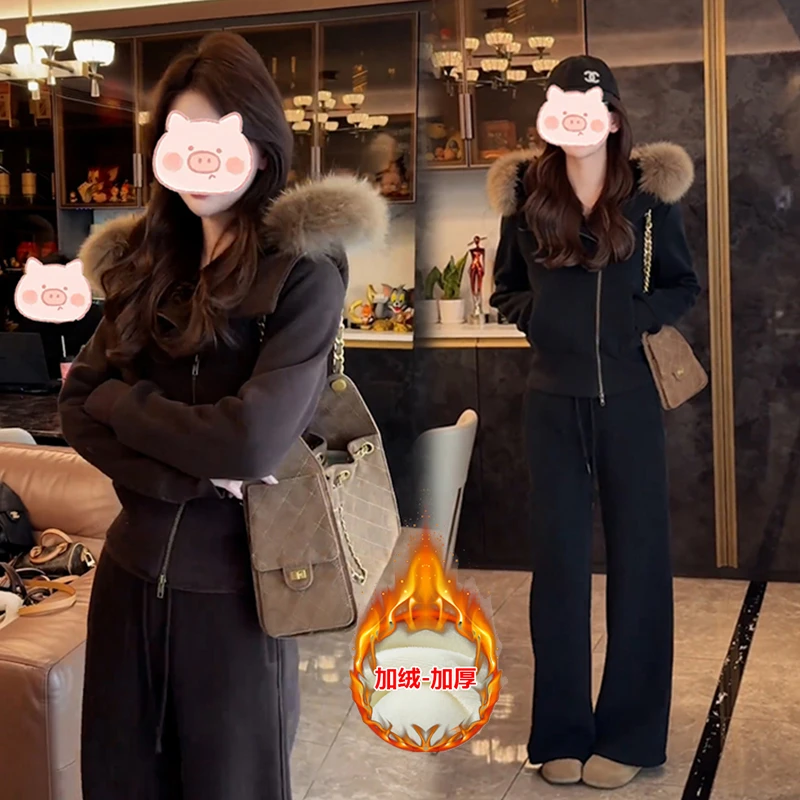 2025冬季带毛领短款外套搭配休闲裤设计感十足保暖时尚冬日潮流范