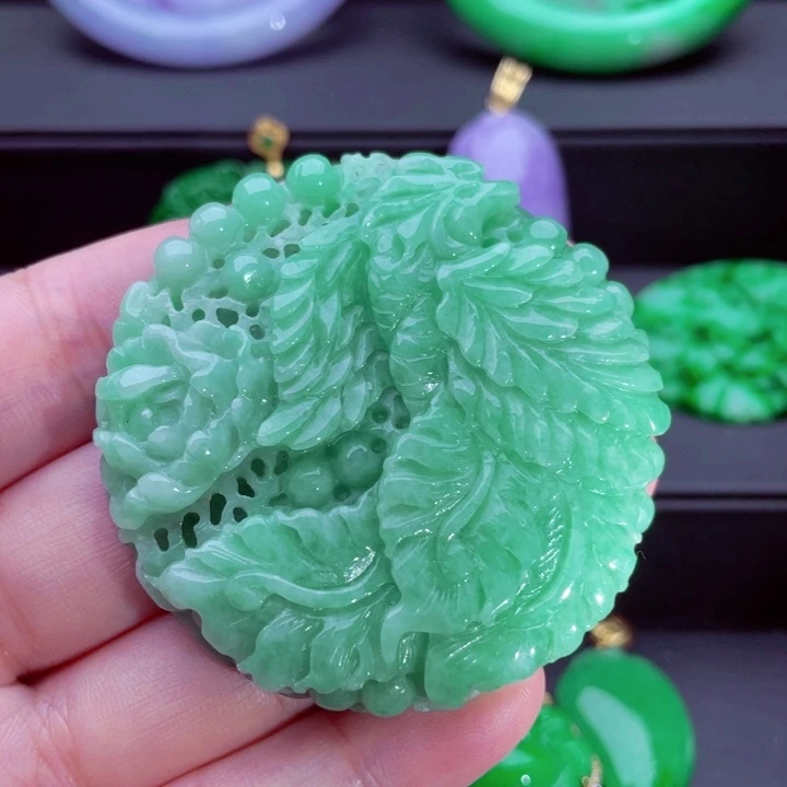 翡翠未镶嵌吊坠(不含链)