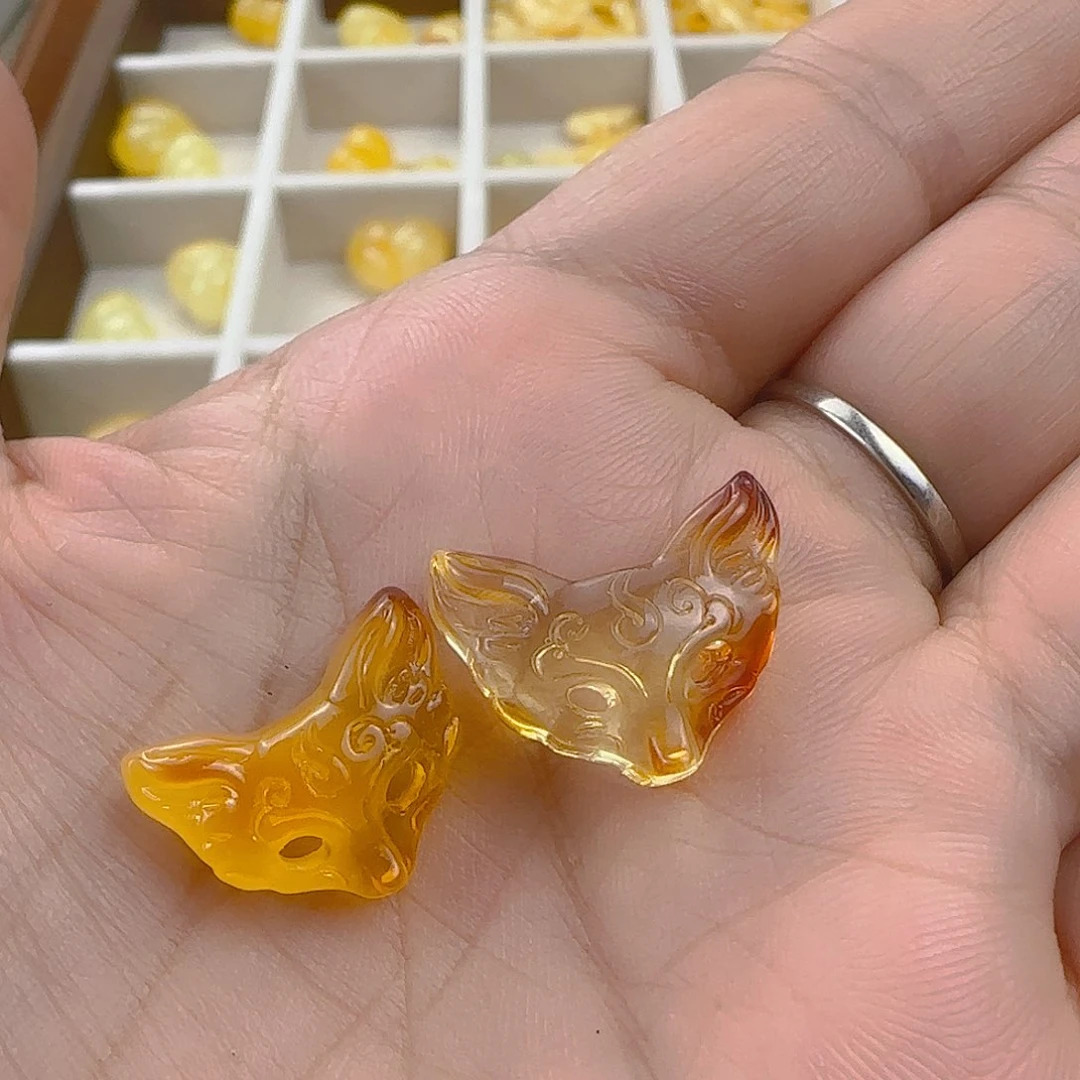 未镶嵌琥珀珠宝奇石