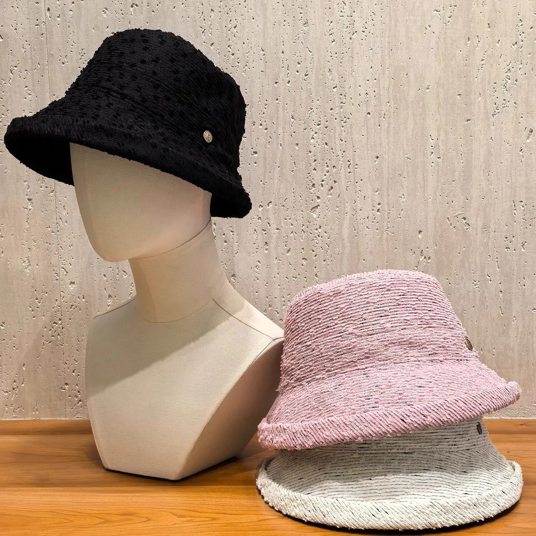 秋季新款时尚R标波点时尚渔夫帽卷边大头围秋季帽子出游必帽子