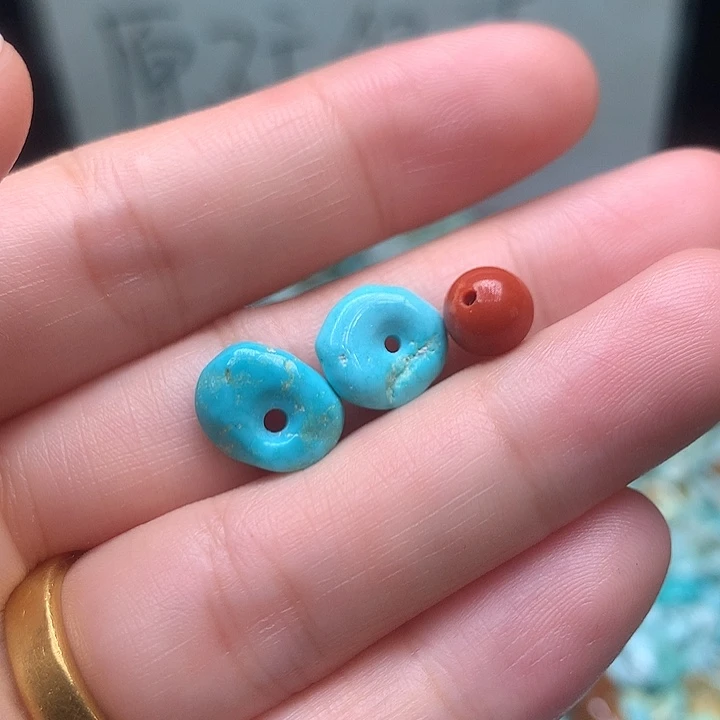 南红玛瑙未镶嵌珠宝奇石
