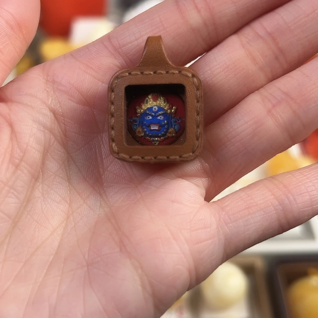 黄财神手工项链黄财神