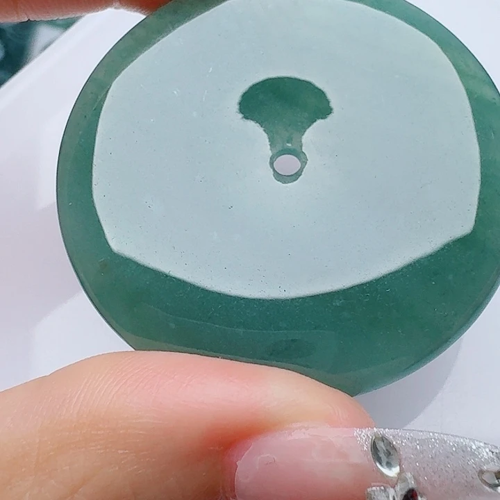 翡翠未镶嵌颈饰天然的A货翡翠多样性发其一