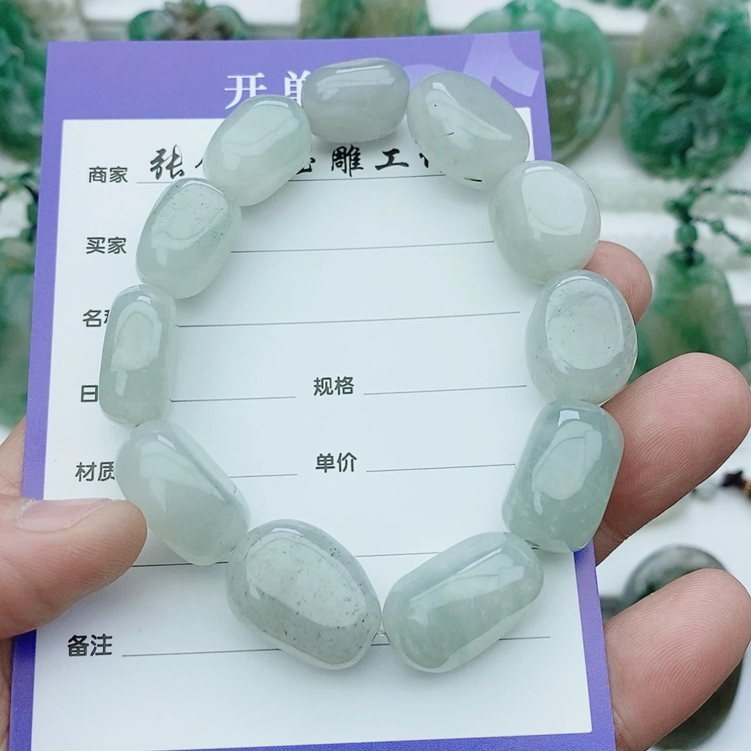 会****独山玉未镶嵌颈饰