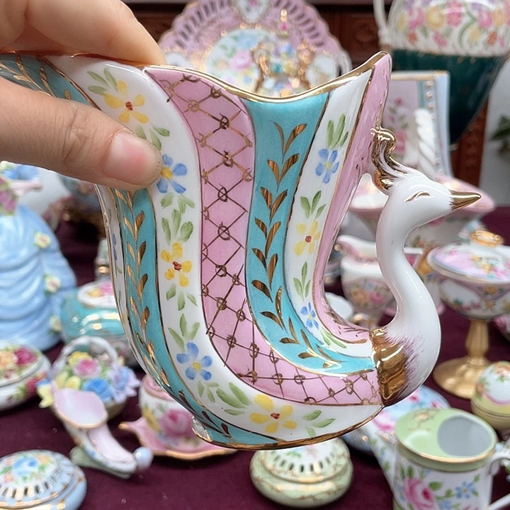 杯碟陶瓷摆件陶瓷