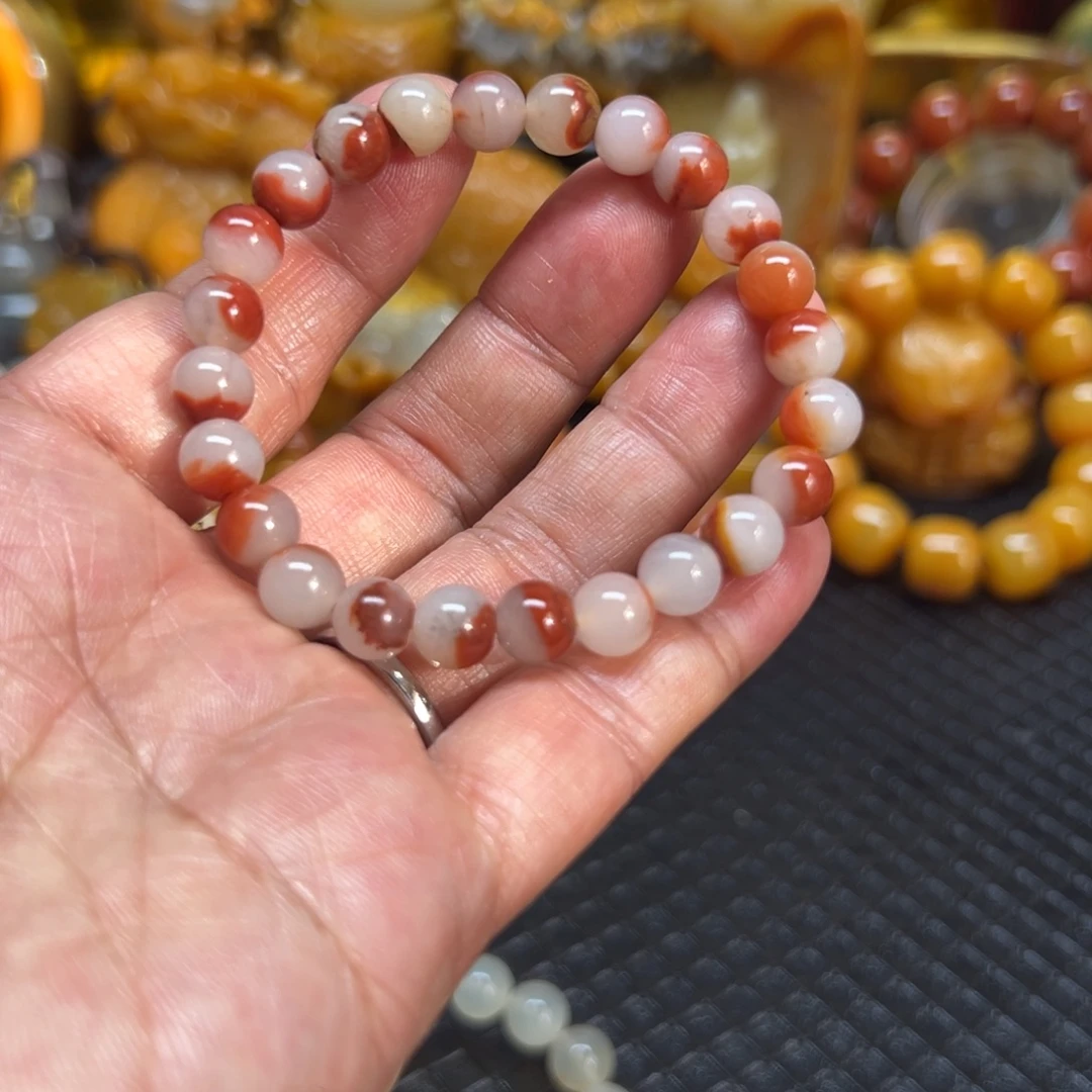 石英质玉未镶嵌颈饰