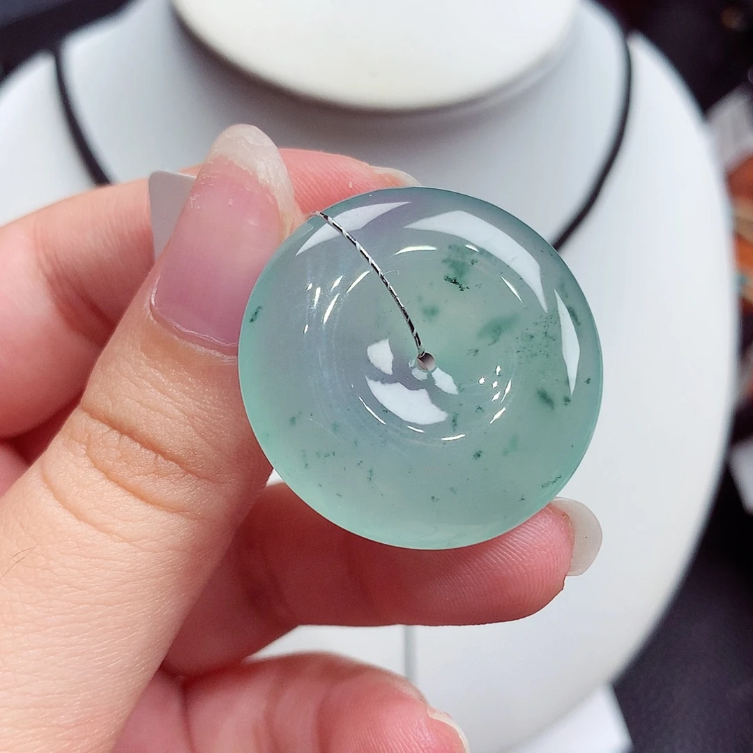 翡翠未镶嵌颈饰翡翠60，29.5/5.9