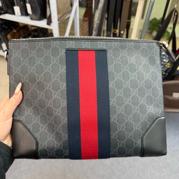 全新未使用 GUCCI/古驰 4375/男士经典黑老花手拿包