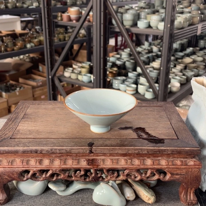 摆件天青手拉大斗笠杯