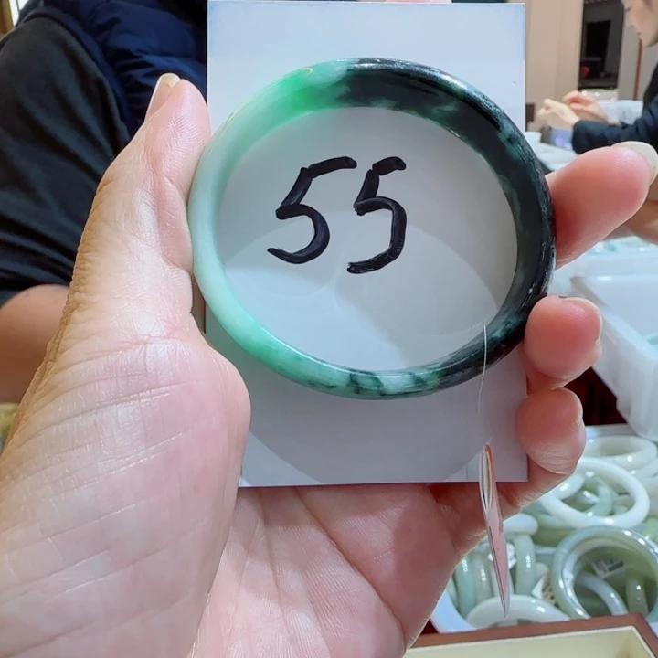 翡翠未镶嵌手镯891