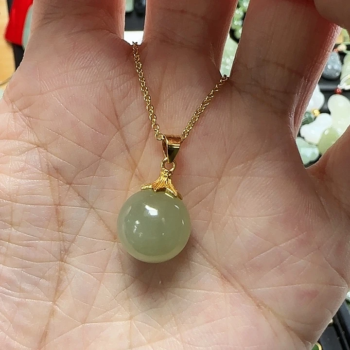 吊坠(赠链)银S925镶嵌和田玉