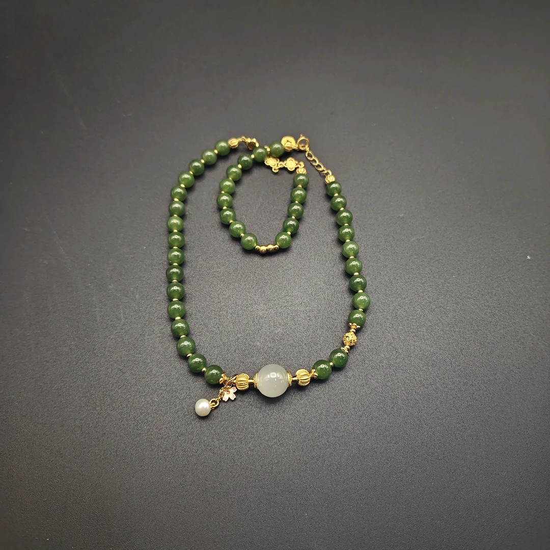 YY133-和田玉手串