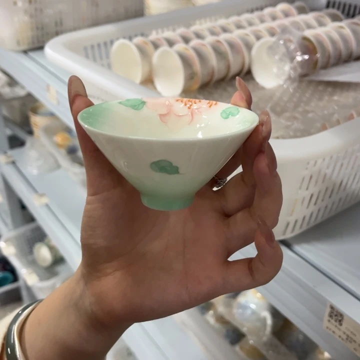 杯子。