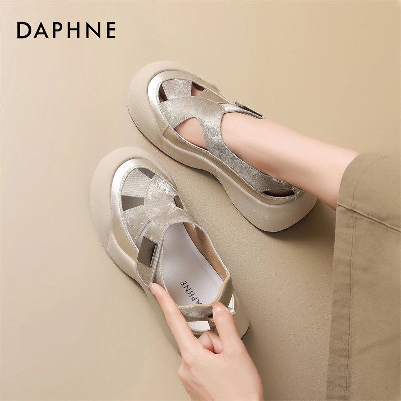 达芙妮凉鞋女2025夏季新款厚底镂空透气松糕时尚凉鞋鞋百搭防滑