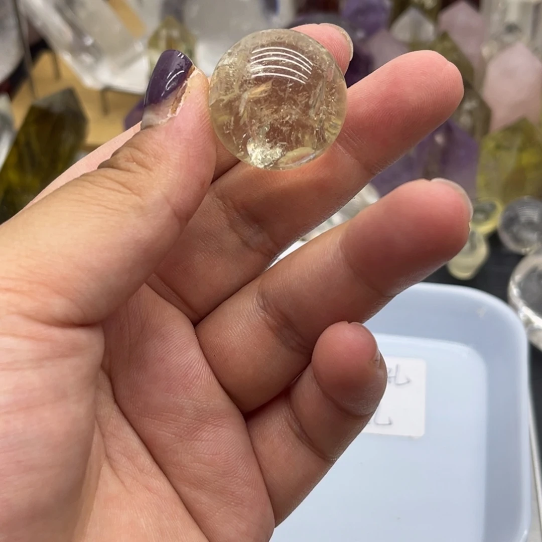 毛***儿水晶未镶嵌珠宝半成品20