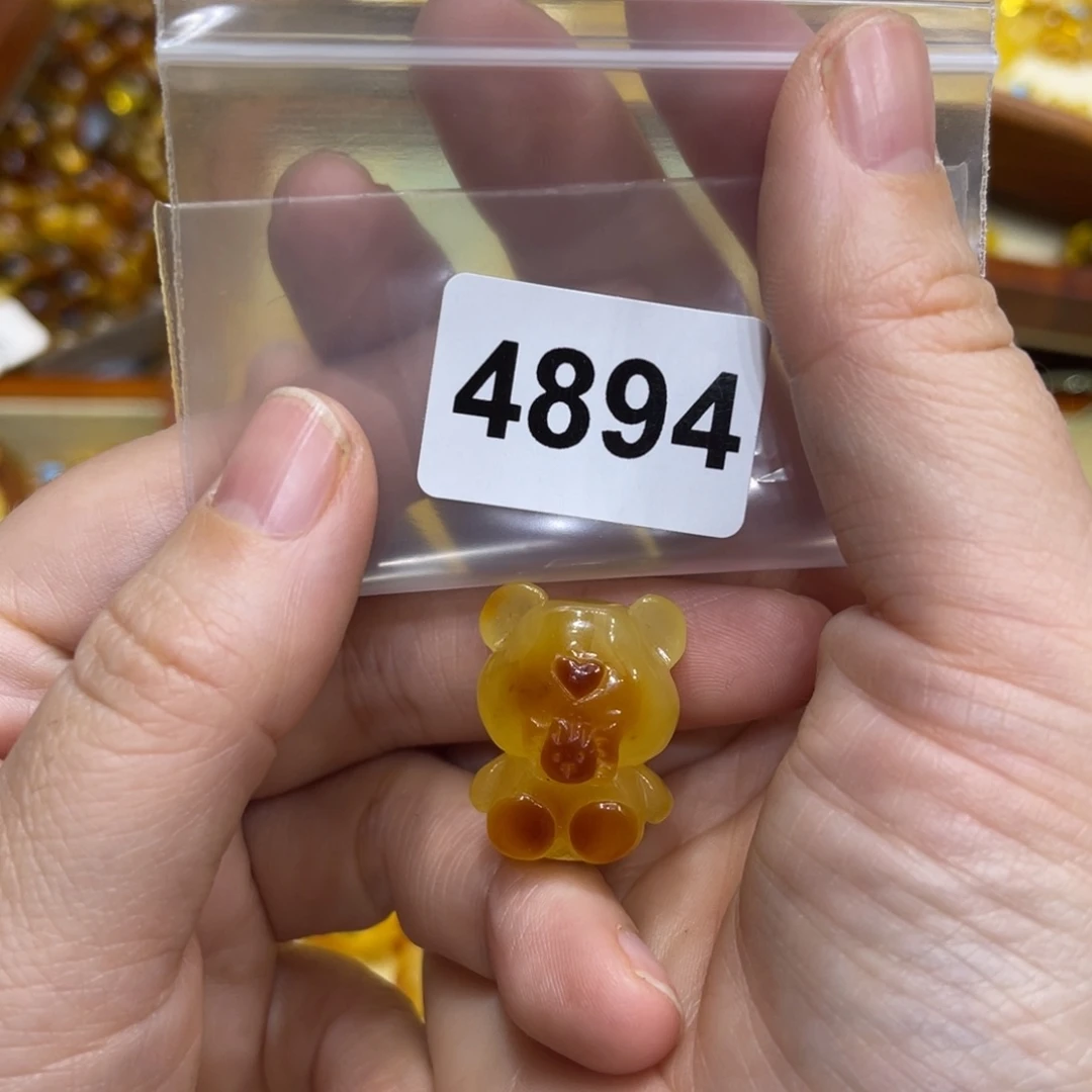 琥珀珠宝奇石未镶嵌