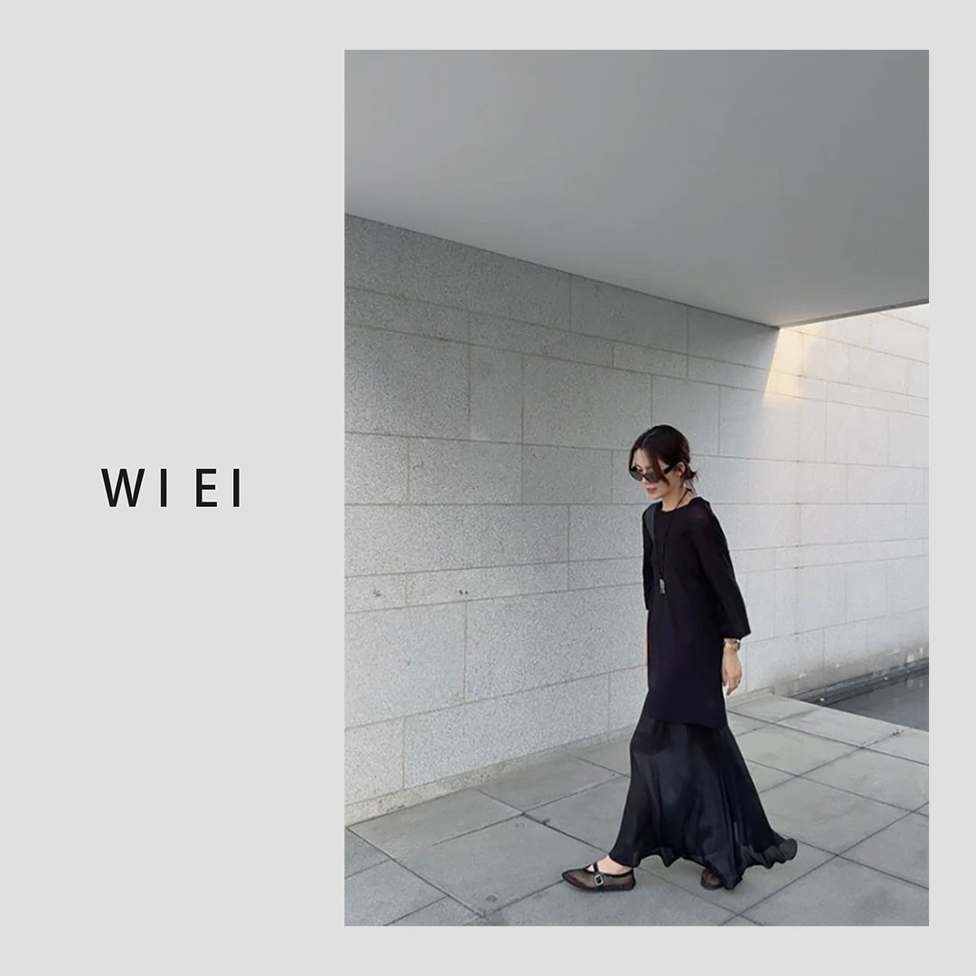 《WI EI》黑天鹅*荃棉短袖/12MM桑蚕丝拼接垂感连衣裙套装 25240