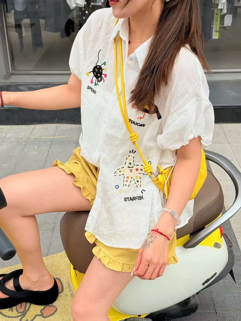 A3578刘梅家刺绣衬衫