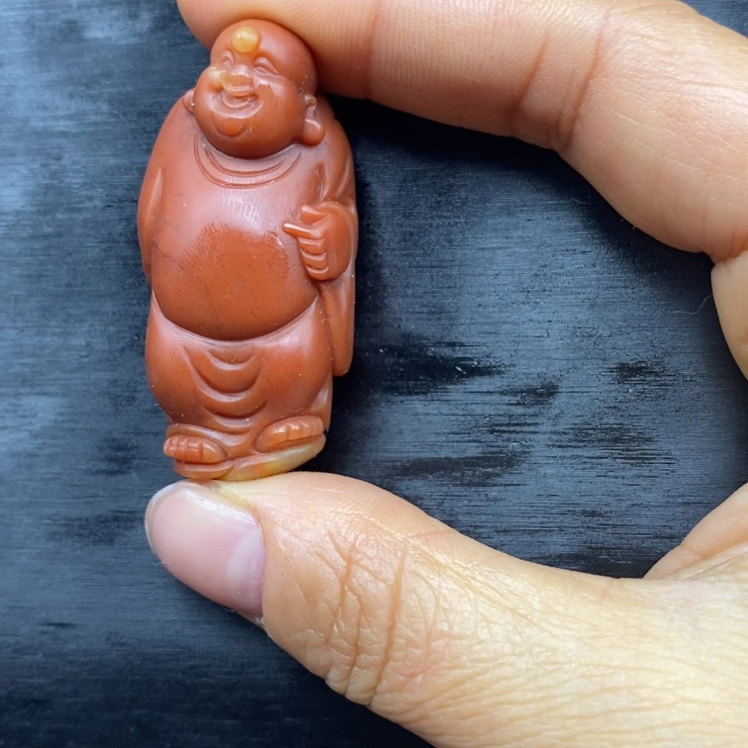 石英质玉（黄龙玉）颈饰未镶嵌