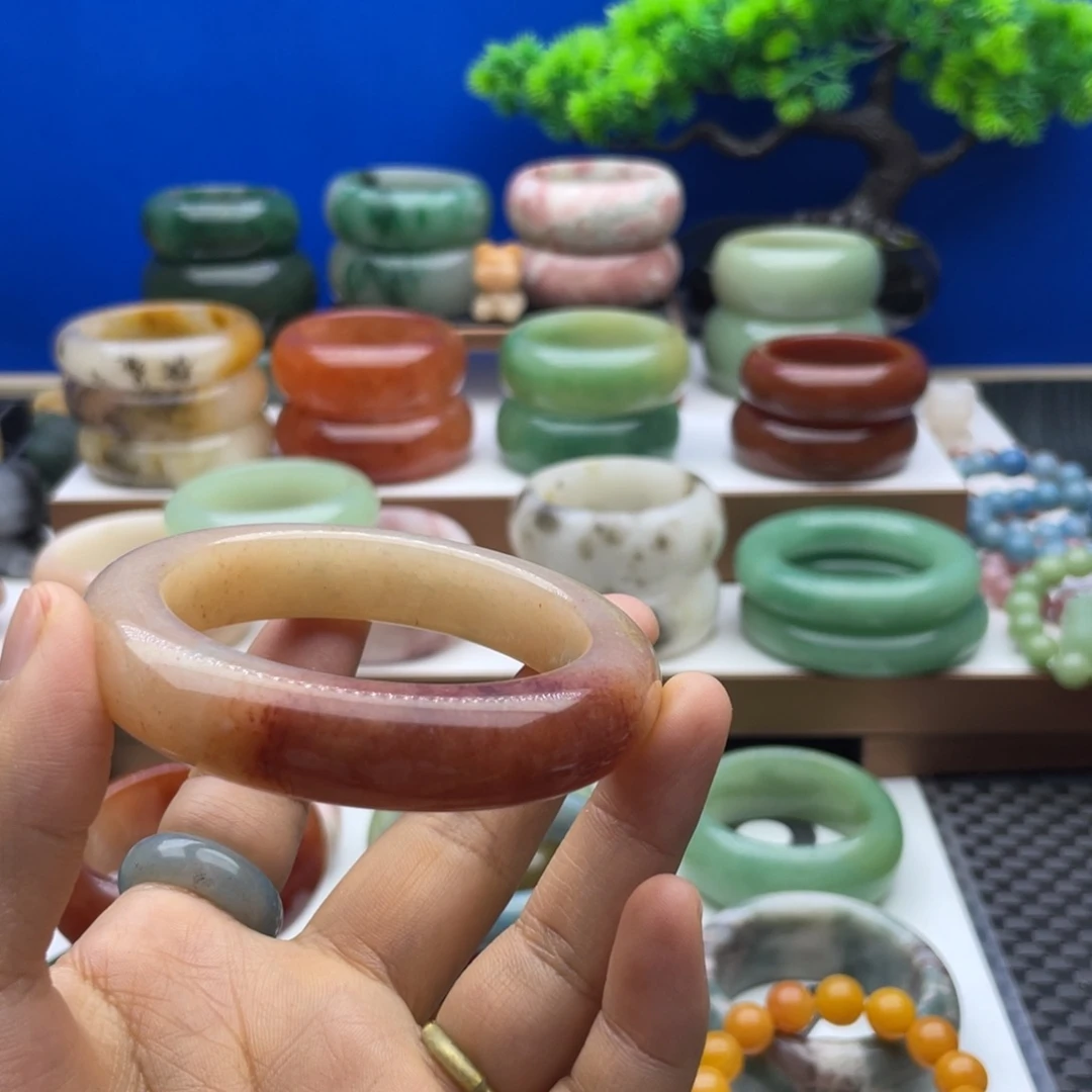 石英质玉未镶嵌手镯