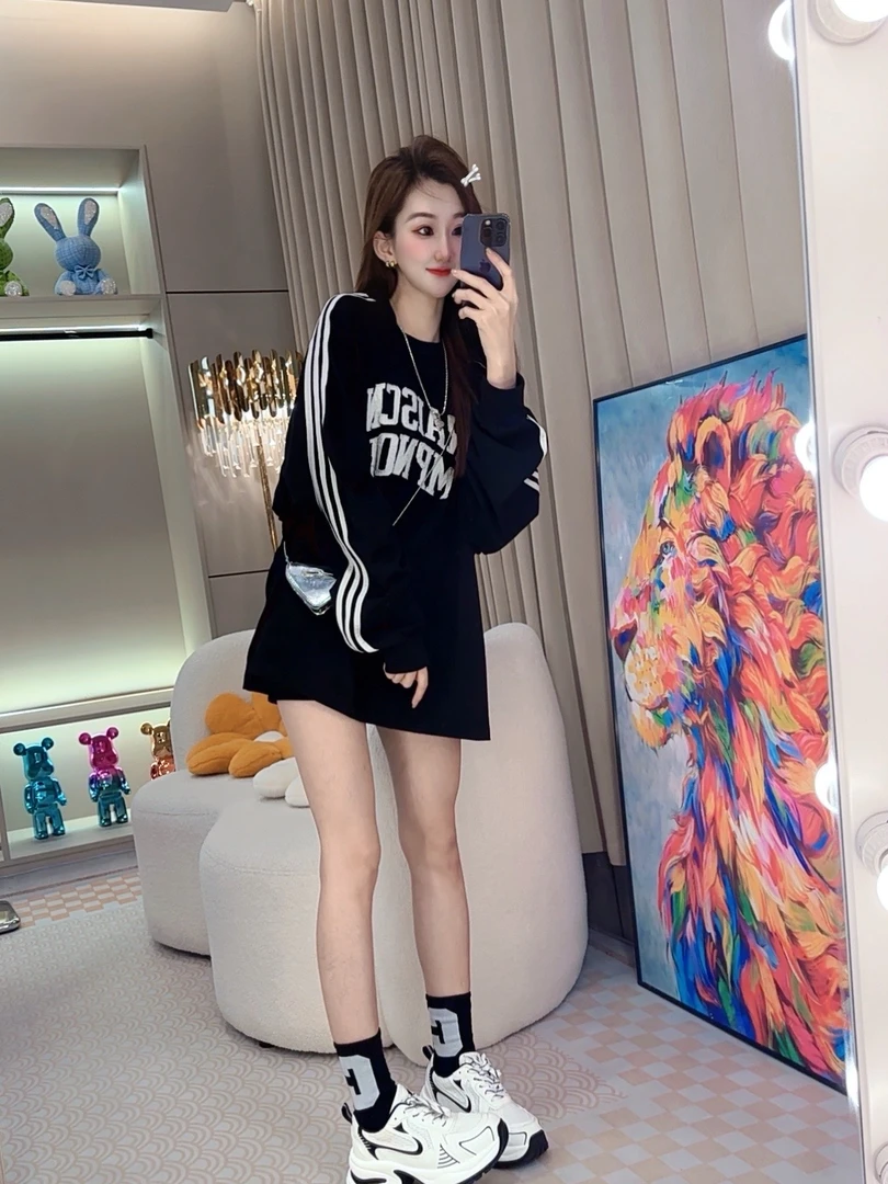 减龄显瘦休闲百搭宽松圆领卫衣