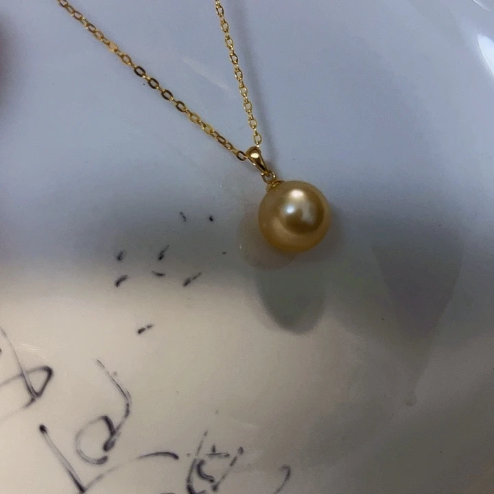 18K金镶嵌吊坠(不含链)海水珍珠
