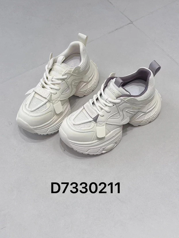 新款休闲百搭运动鞋7330211