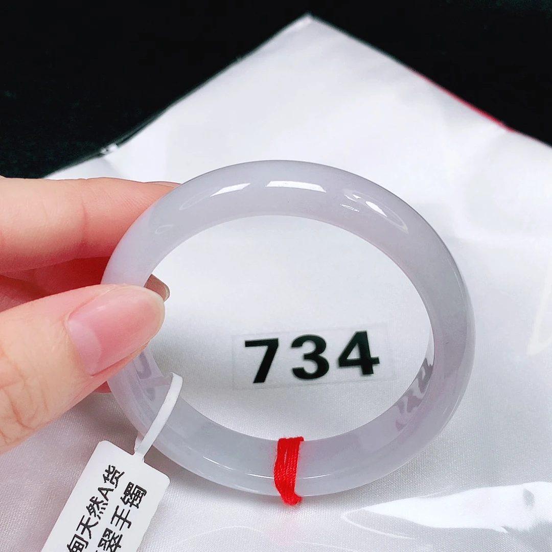 翡翠手镯未镶嵌翡翠手镯未镶嵌