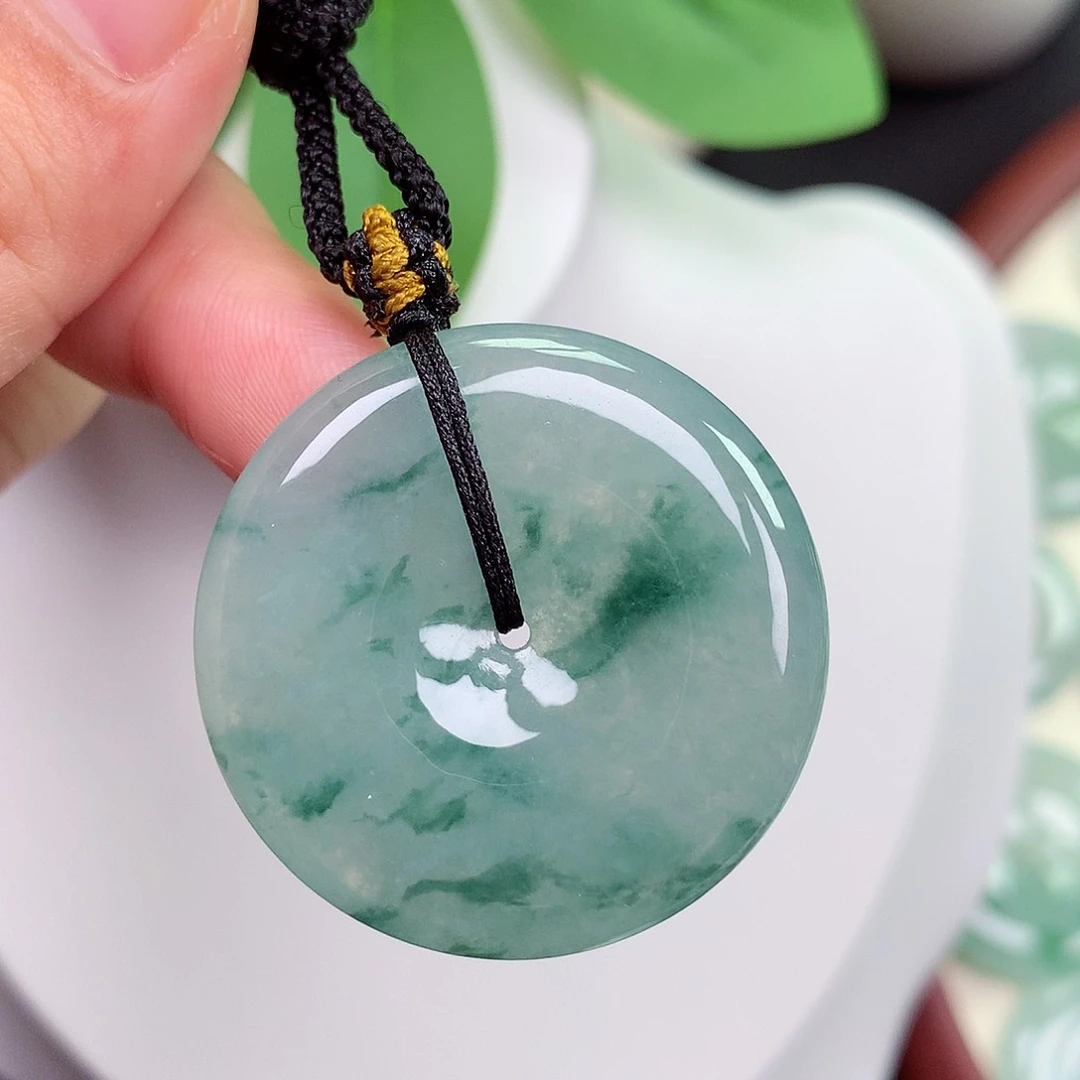 翡翠未镶嵌颈饰平安扣33.9x5.6mm