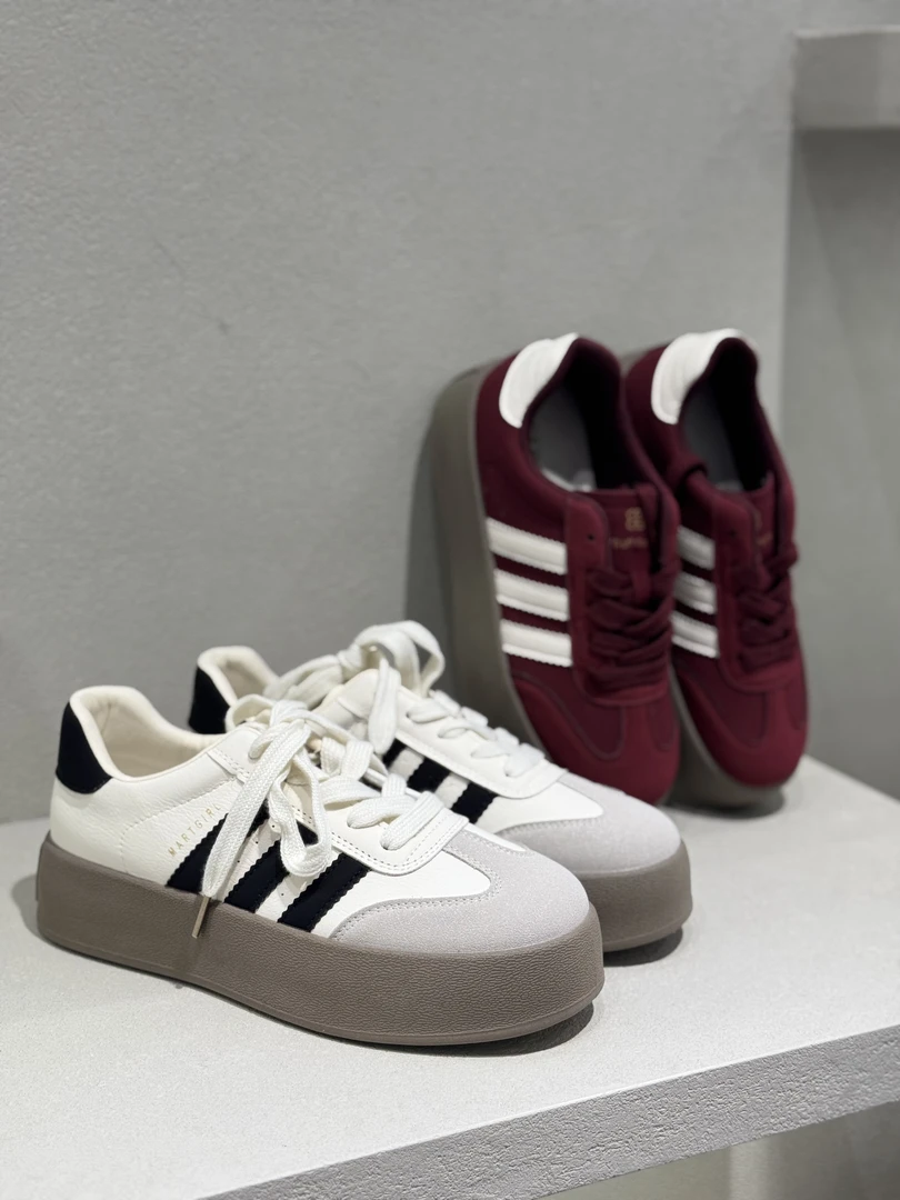 你们在找的德迅鞋在这里小白鞋休闲鞋66085