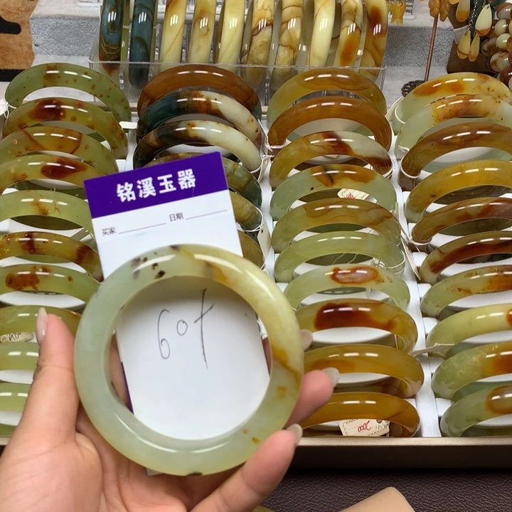 未镶嵌蛇纹石玉手镯