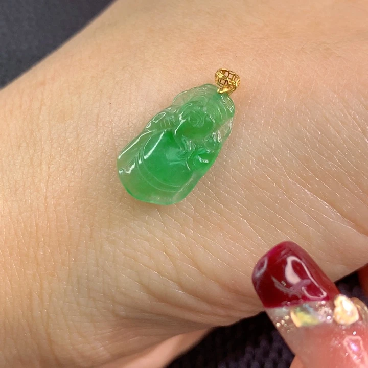 翡翠颈饰18K金镶嵌翡翠