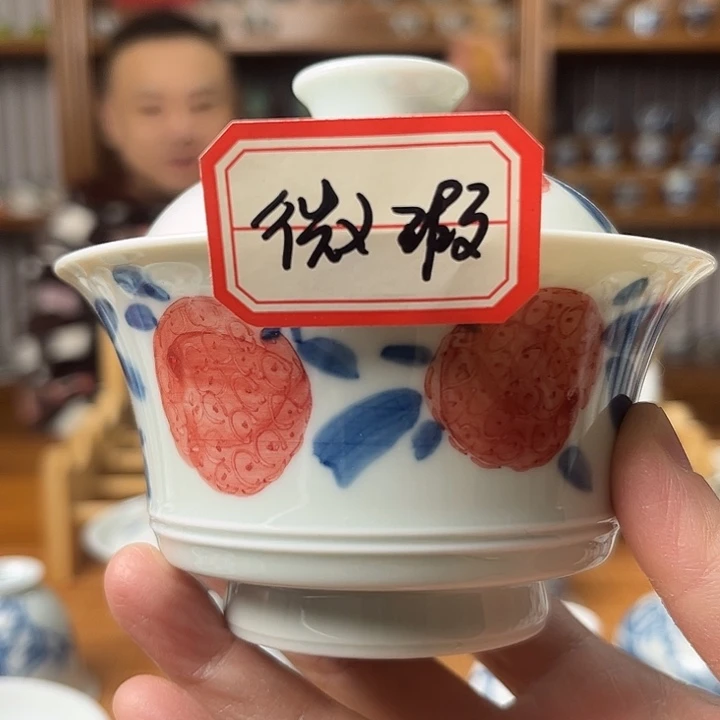 林***笑手工制作陶瓷器皿
