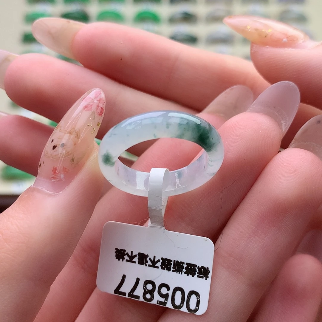 翡翠未镶嵌戒指港16