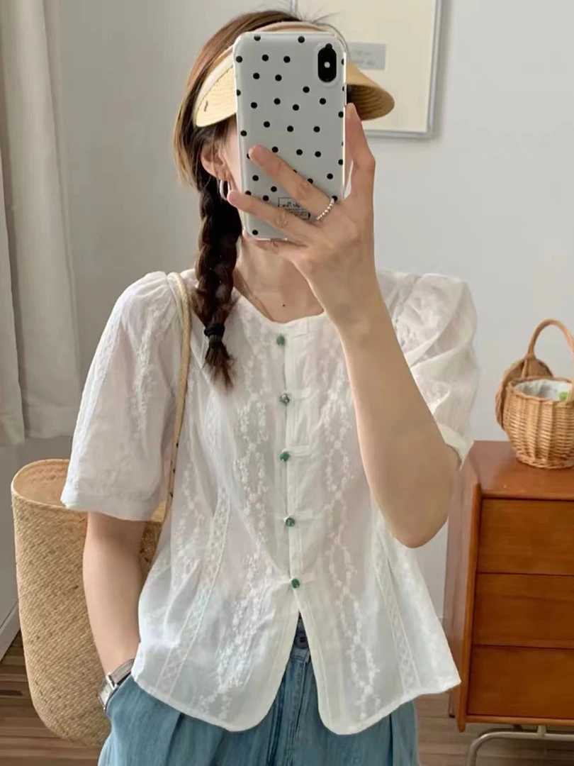 516#漂亮绣花法式甜美小众短袖遮肚子盘扣宽松严选设计T恤