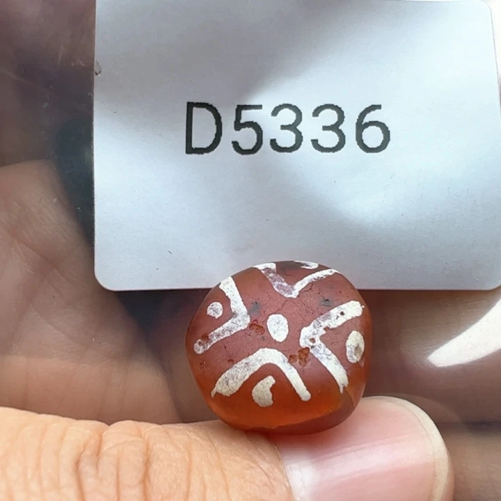 米****玛瑙/玉髓未镶嵌珠宝半成品