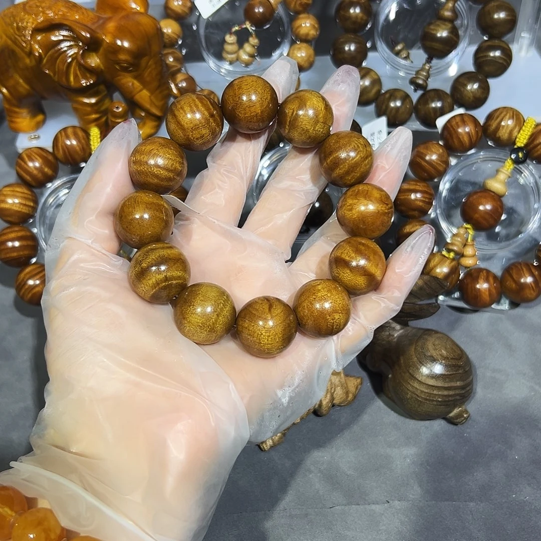 愤***界其他楠木（金丝楠）