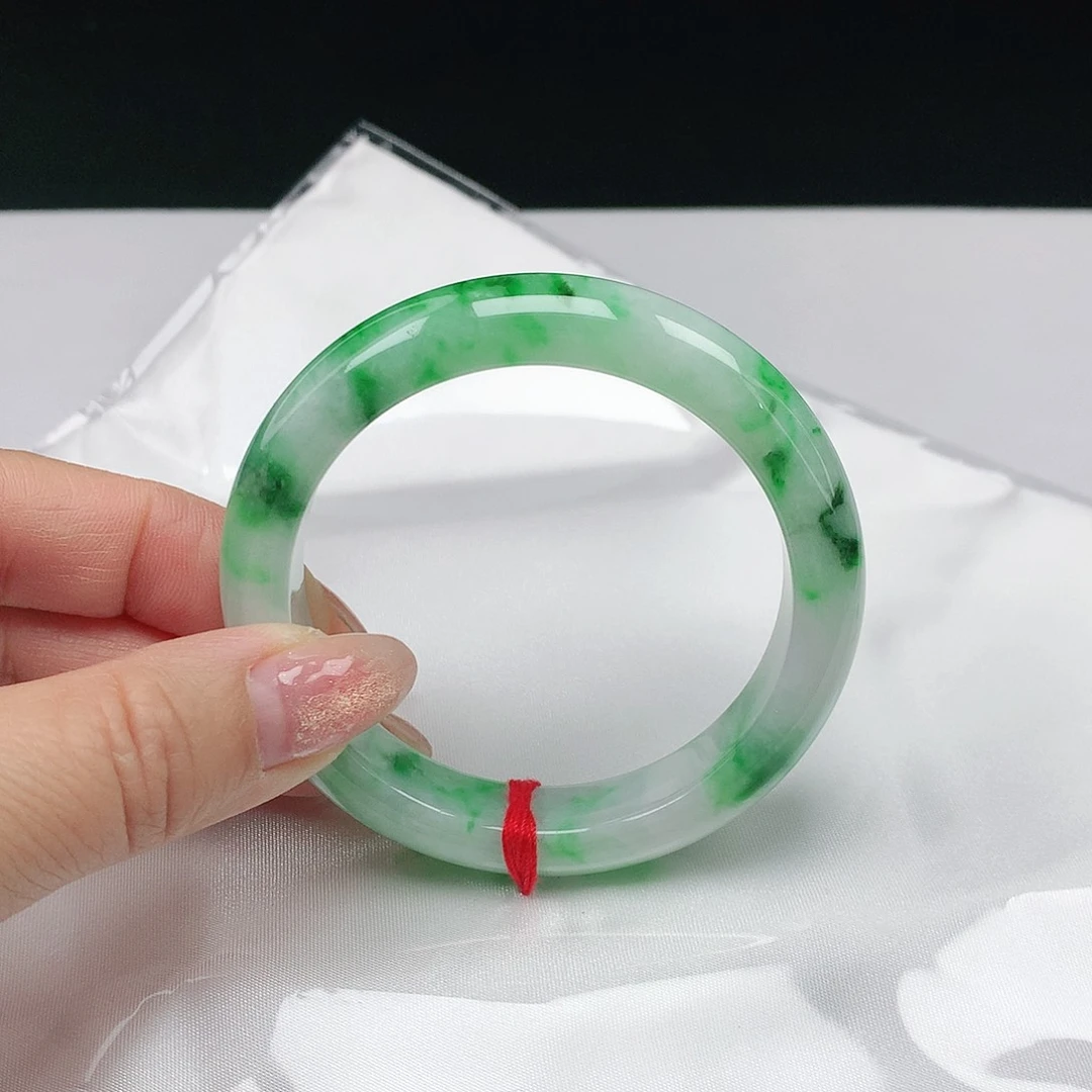 翡翠手镯未镶嵌翡翠260