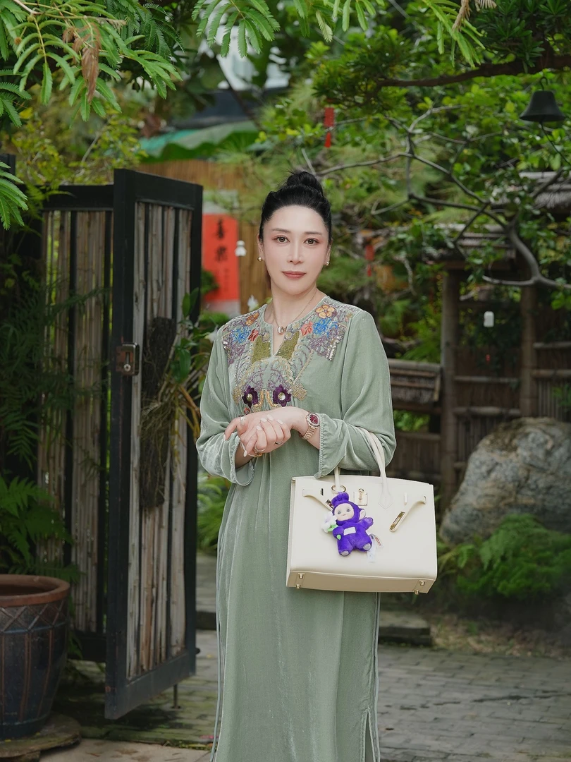 【景佳人】2025新款秋冬高定优雅知性连衣裙  SL25248