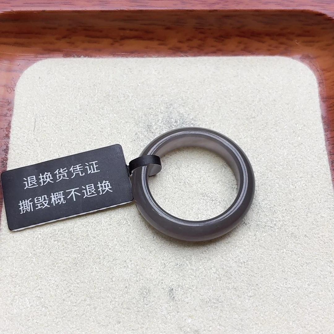 懿****未镶嵌戒圈和田玉17号