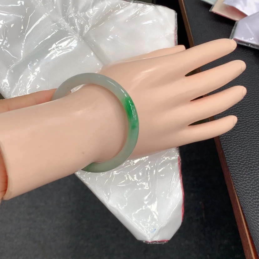 【闪购商品】翡翠手镯未镶嵌翡翠