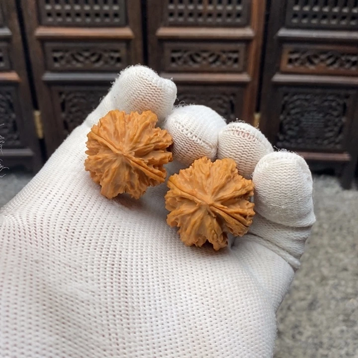 文玩核桃把件八棱