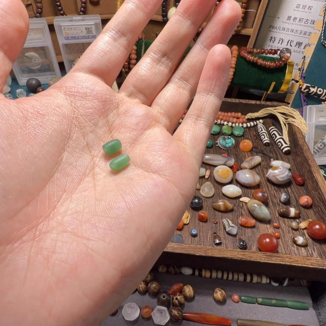 鵟***眸未镶嵌玛瑙/玉髓珠宝奇石