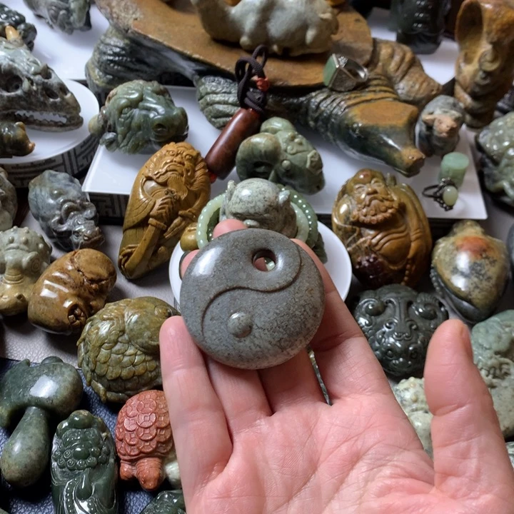 岫岩河磨玉（透闪石质玉）手链未镶嵌于***✍