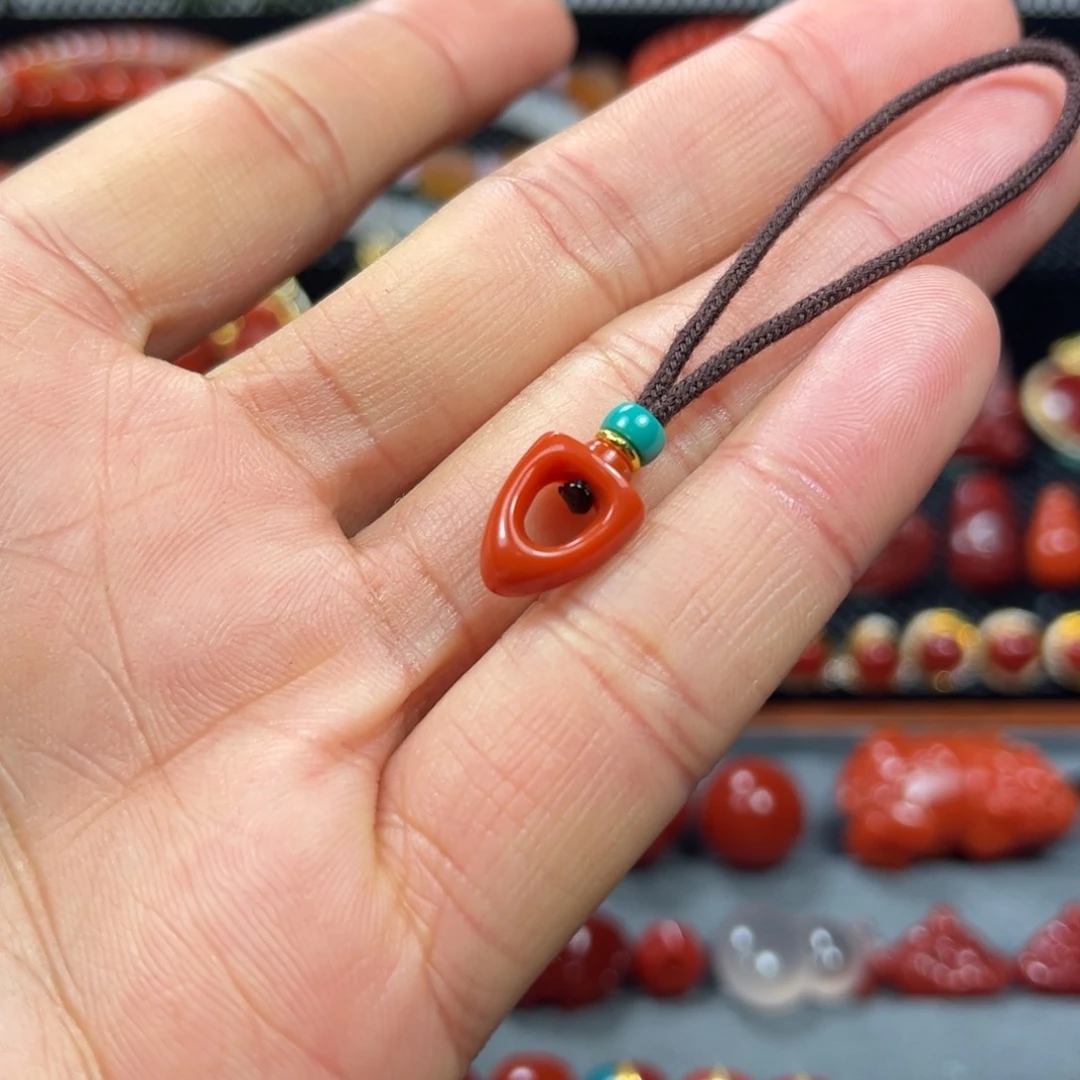 南红玛瑙未镶嵌尾束